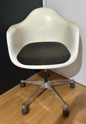 Vitra eames plastic armchair - vitra,
