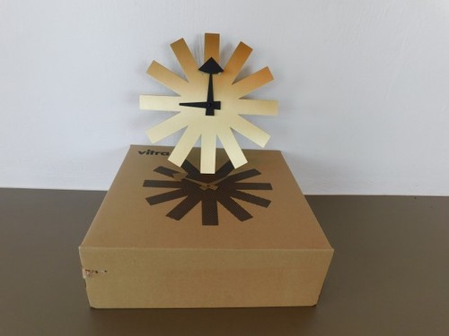 Vitra asterisk clock - asterisk,