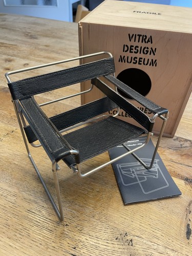 Vitra design museum - museum, miniatur