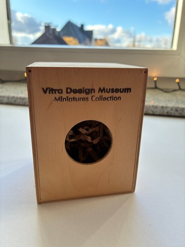 Vitra design museum miniatures - design,