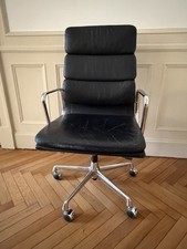 Vitra soft Pad Chair EA 219